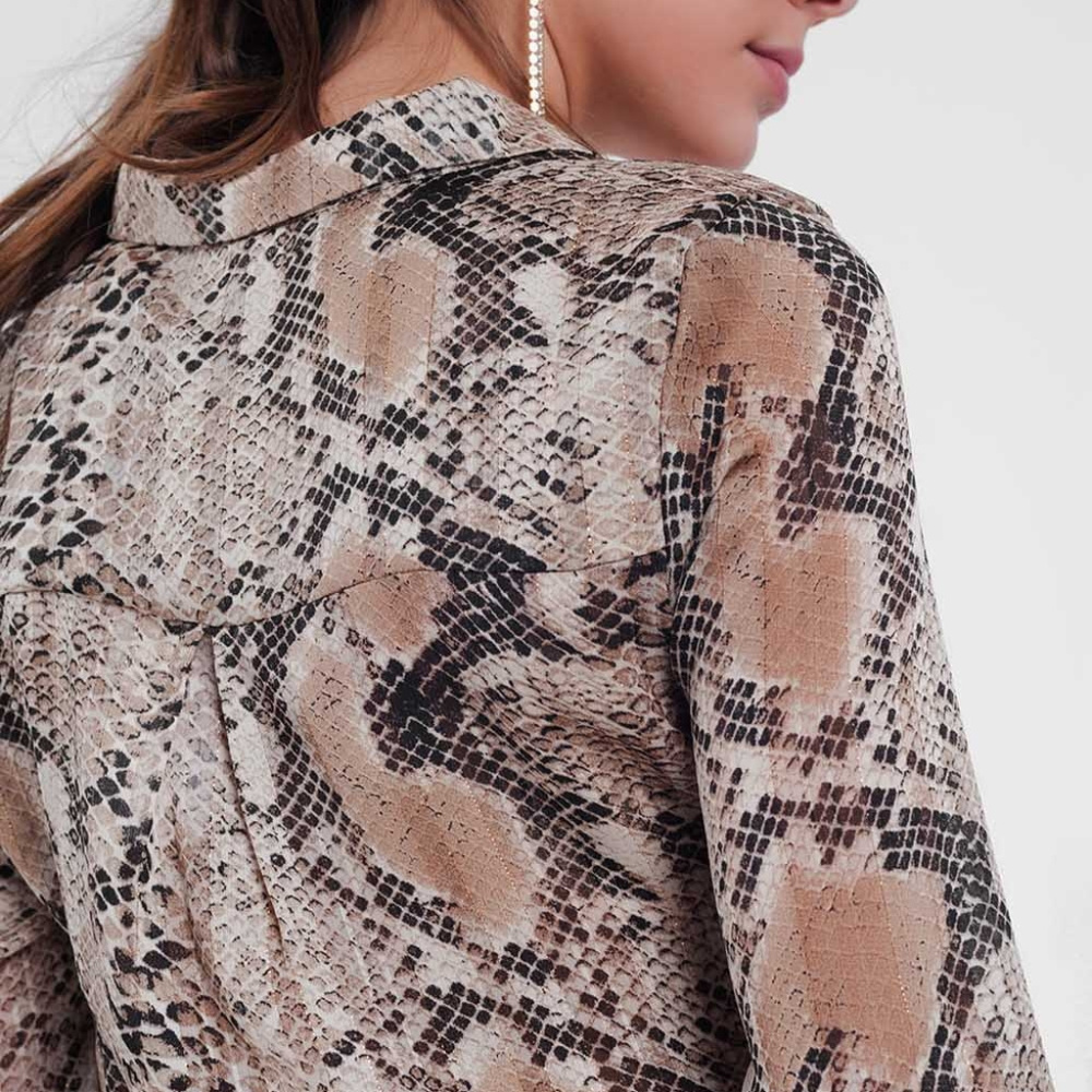 Q2🧡Beige Snake Print Top - Picture 2 of 3